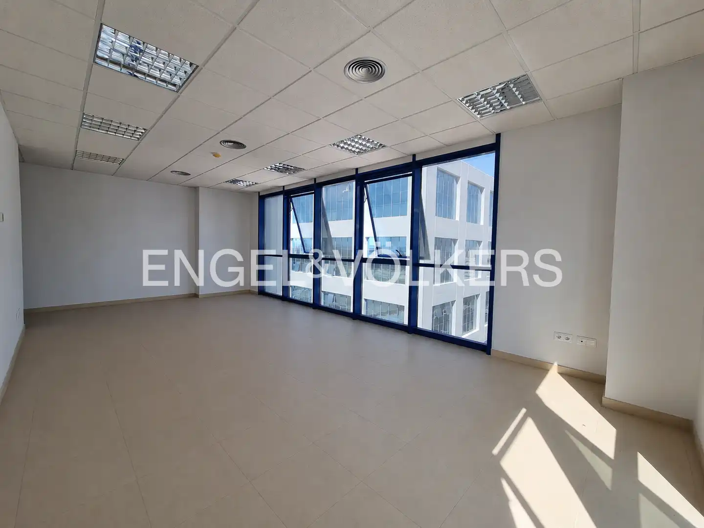 Exterior view of Flat for sale in Sevilla  with Heating
