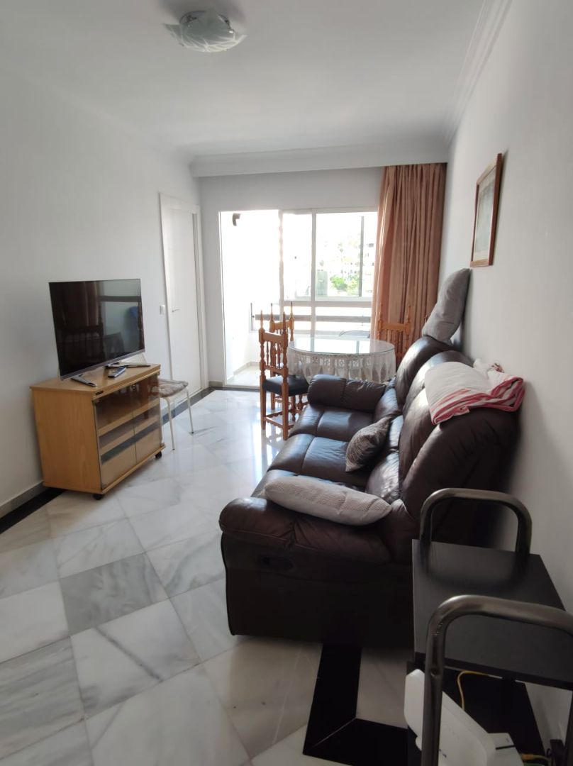 Flat to share in Calle Sondalezas, La Florida - Parque Norte, Bailén - Miraflores