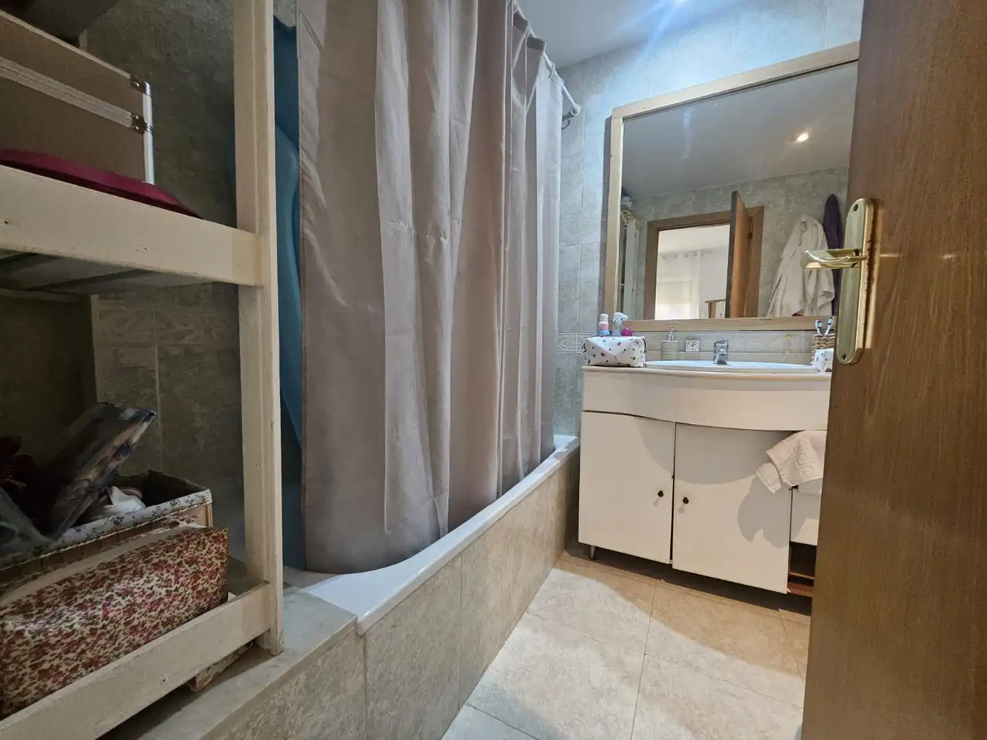 Baño de Piso en venta en Cunit con Calefacción, Terraza y Piscina
