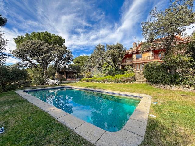 Casa-chalet en Alquiler en Calle Michoacán en El Gasco