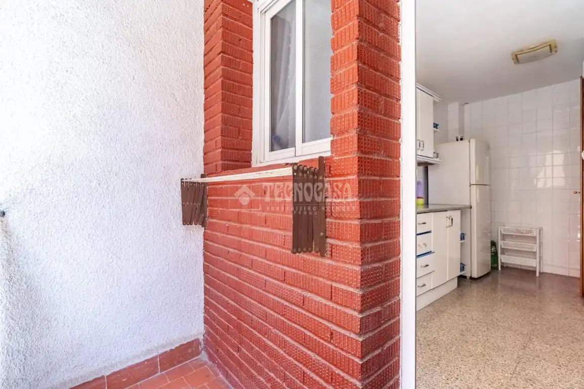 Exterior view of Flat for sale in Granada  with Terrace and Balcony