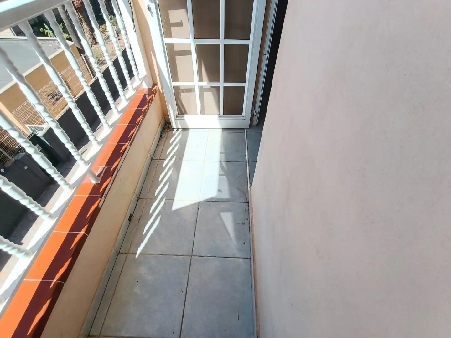 Terrasse von Wohnungen zum Verkauf in Arona mit Möbliert