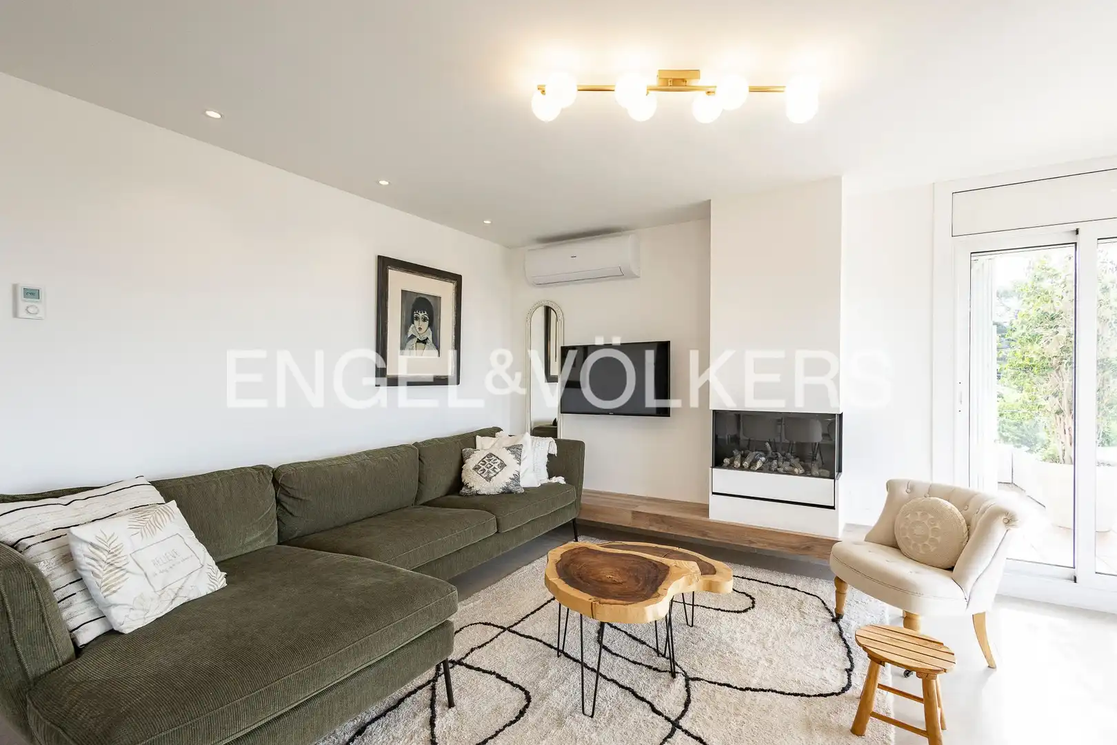 Sala de estar de Casa adosada en venta en Gavà con Aire acondicionado, Calefacción y Jardín privado