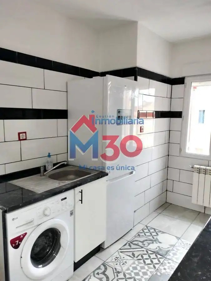 Cocina de Apartamento en venta en Miranda de Ebro con Calefacción y Trastero