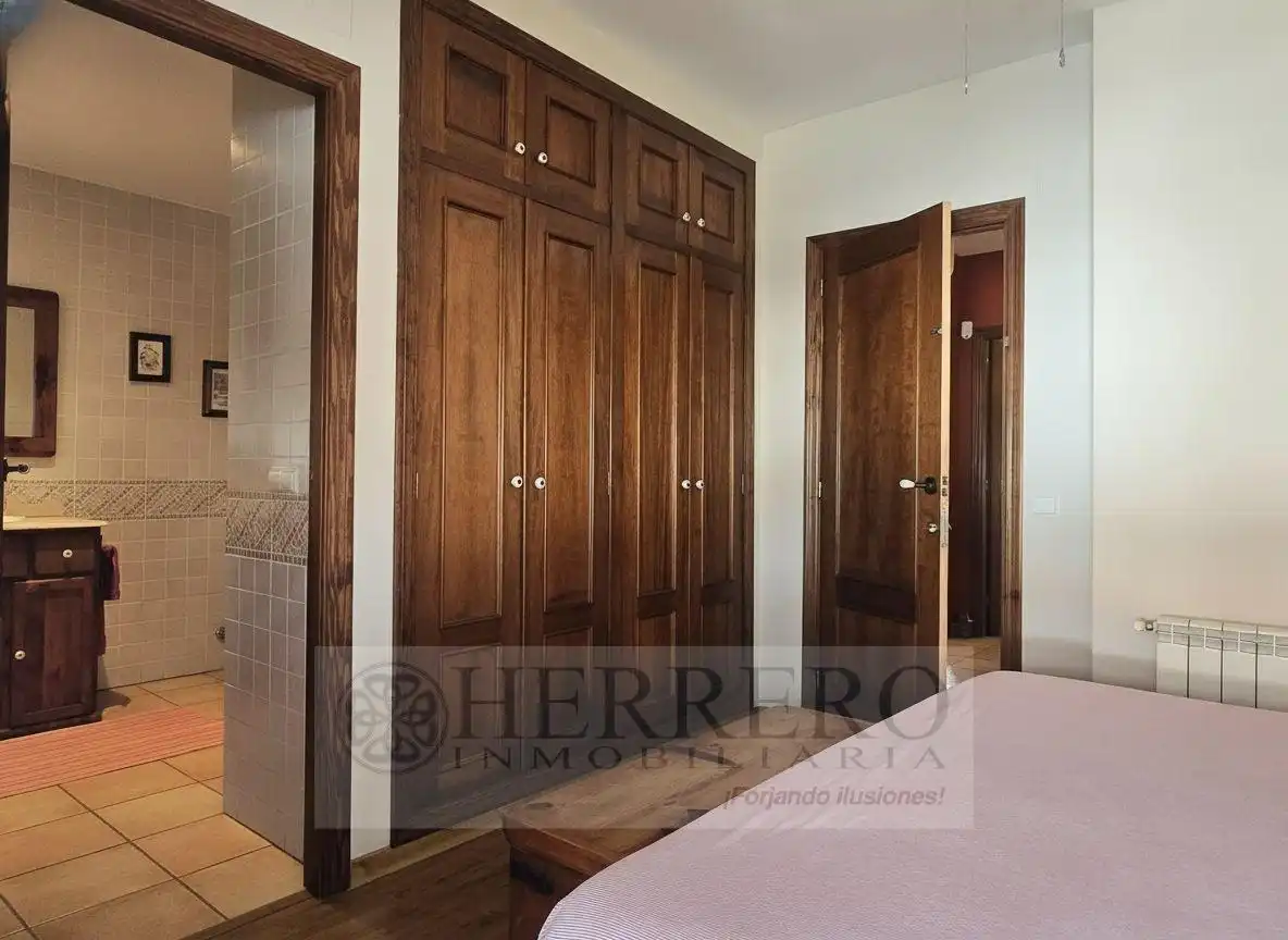Habitación de Casa adosada en venta en Gandia con Aire acondicionado, Calefacción y Jardín privado