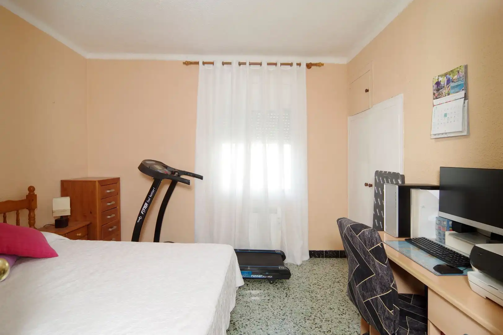 Dormitori de Casa o xalet en venda en Sant Vicenç Dels Horts amb Aire condicionat, Calefacció i Jardí privat
