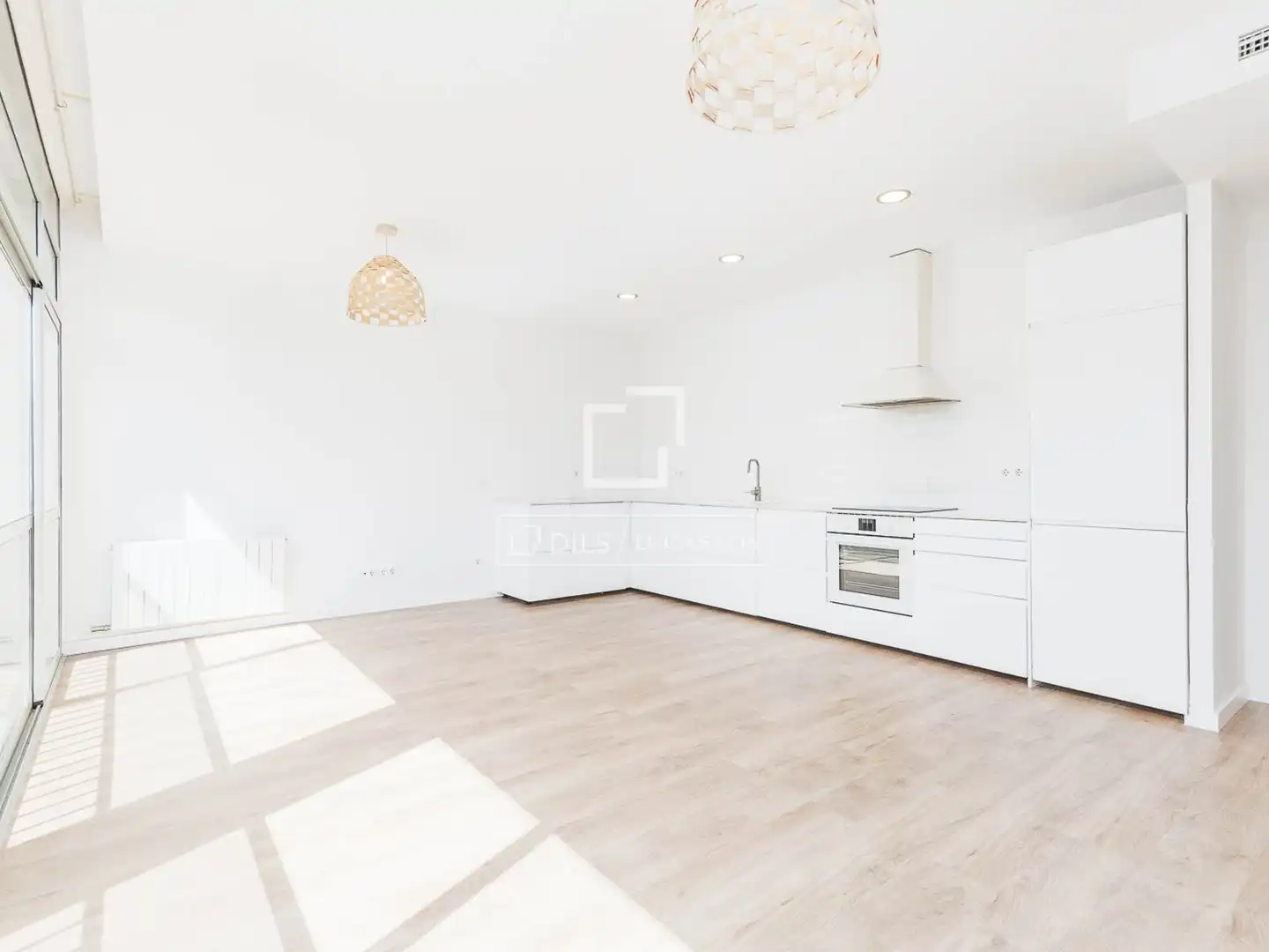Cocina de Piso en venta en Barcelona con Aire acondicionado