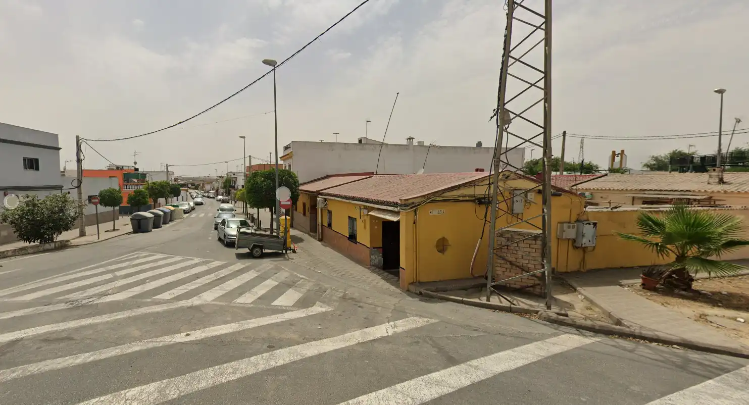 Vista exterior de Piso en venta en Sevilla
