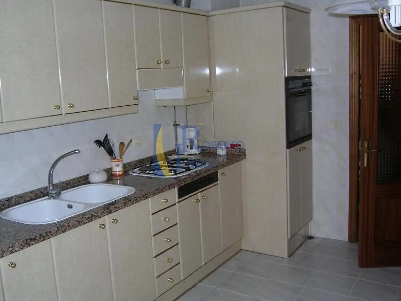 Küche von Wohnung zum Verkauf in Valencia de Don Juan mit Heizung, Parkett und Terrasse