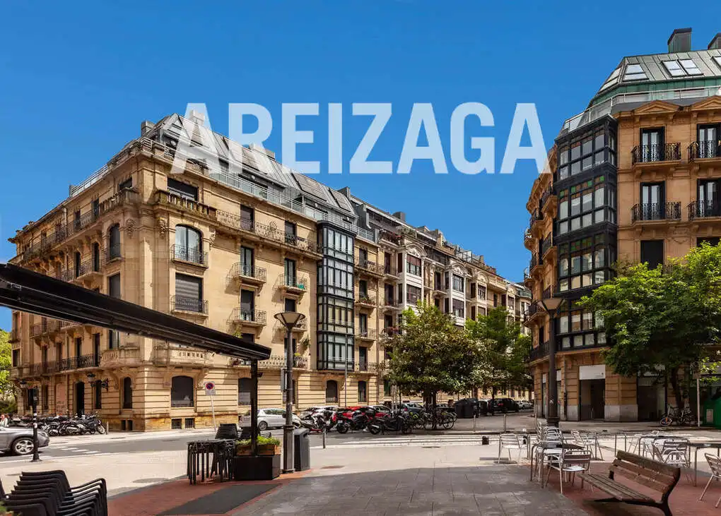 Exterior view of Flat for sale in Donostia - San Sebastián   with Heating and Balcony