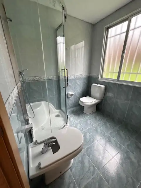 Baño de Casa o chalet en venta en Narón con Parquet, Trastero y Amueblado