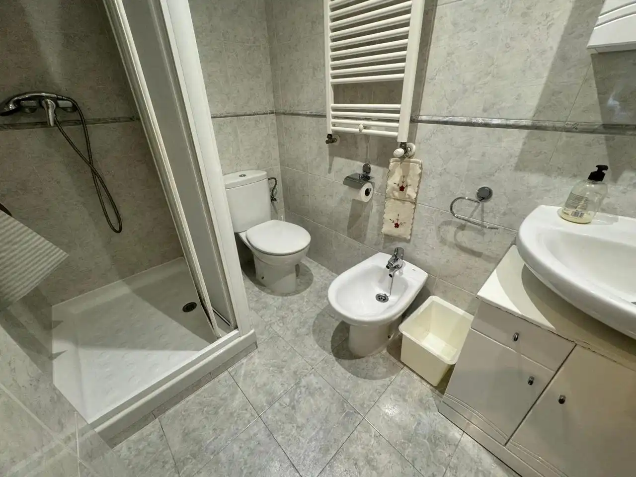 Bathroom of Flat for rent in A Coruña Capital   with Heating and Furnished