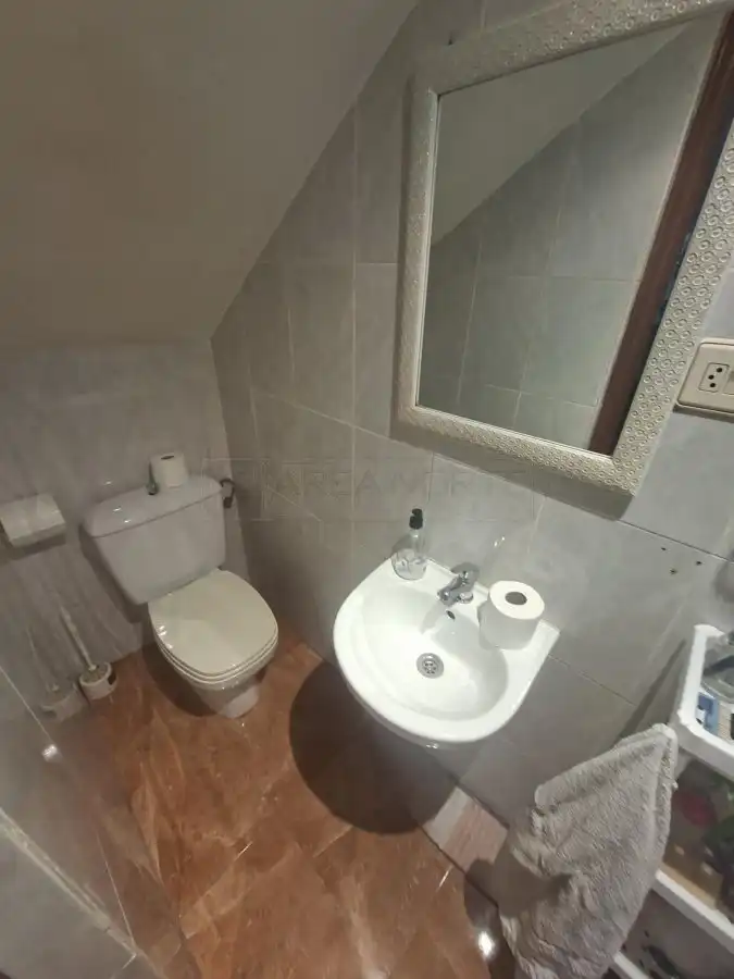 Bany de Casa adosada en venda en Vitoria - Gasteiz amb Calefacció, Parquet i Terrassa