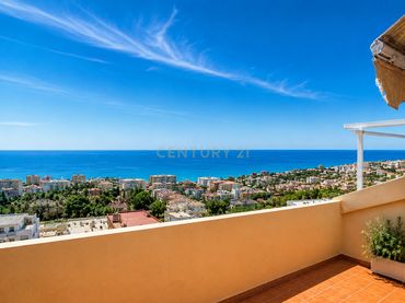 Apartament amb balcó en venda a Avenida Inmaculada Concepción, Benalmádena, Spain 2
