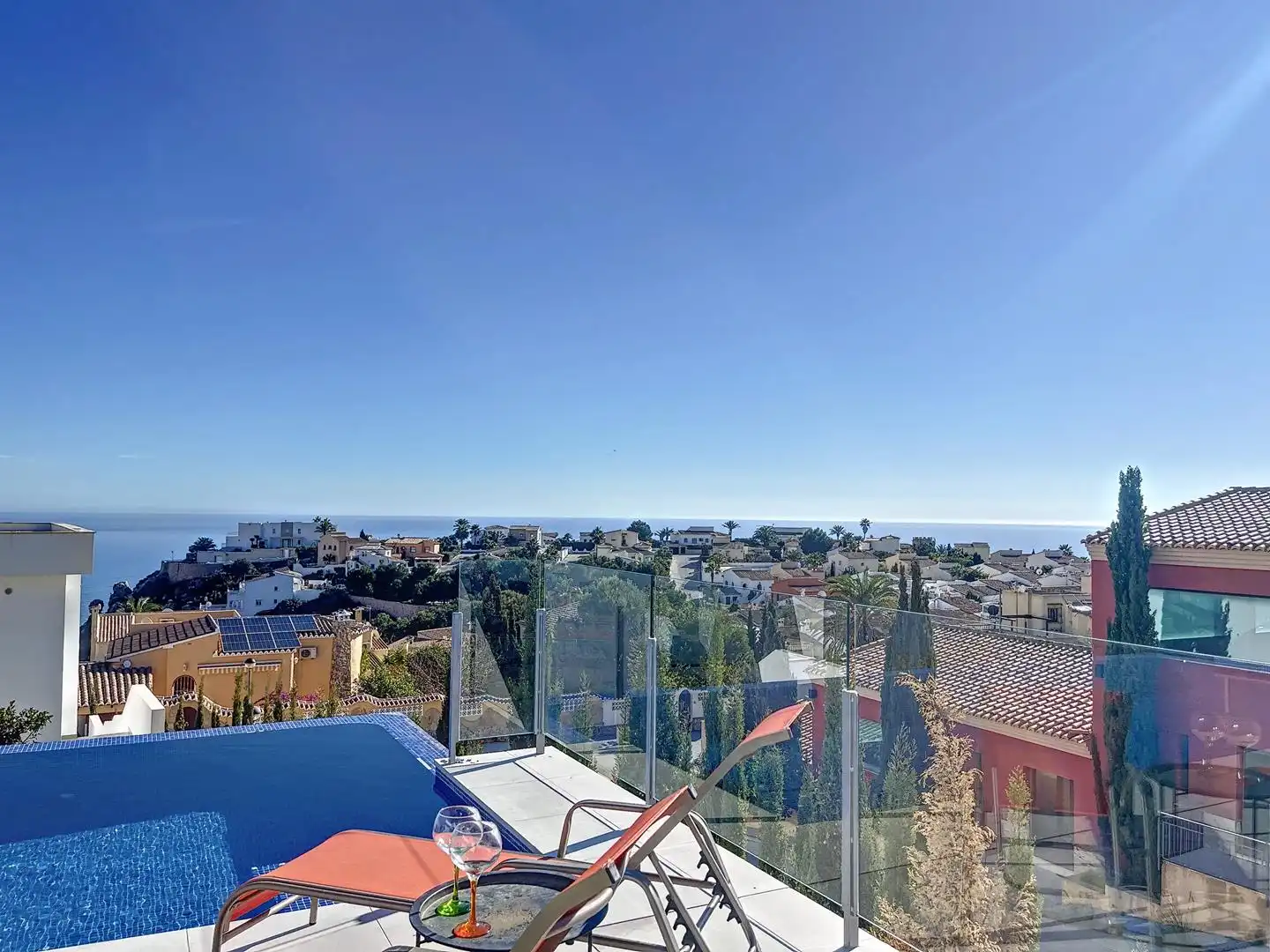 Chalet con piscina en venta en Cumbre del Sol