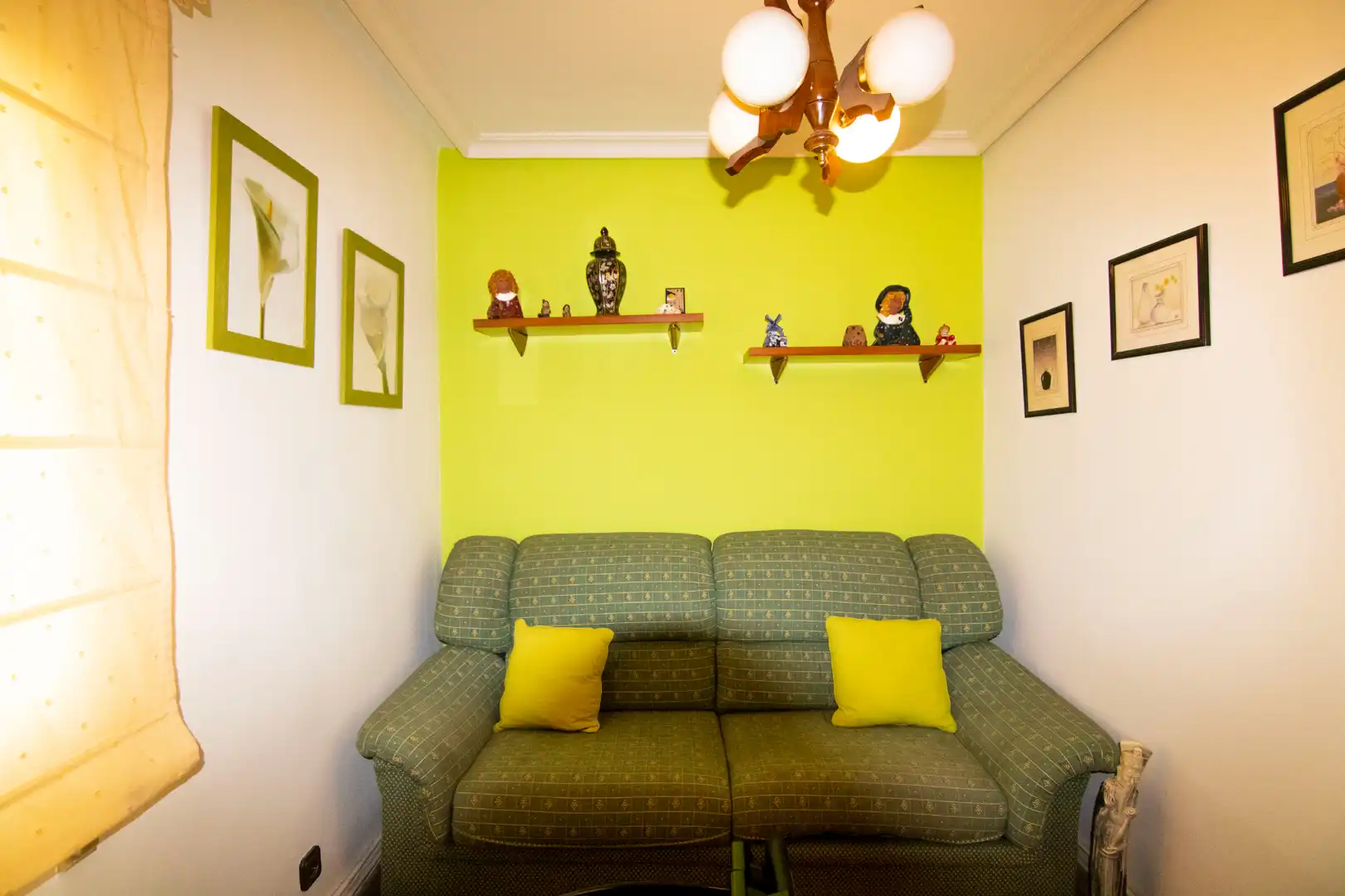 Living room of Flat for sale in Madrid  with Terrace and Furnished