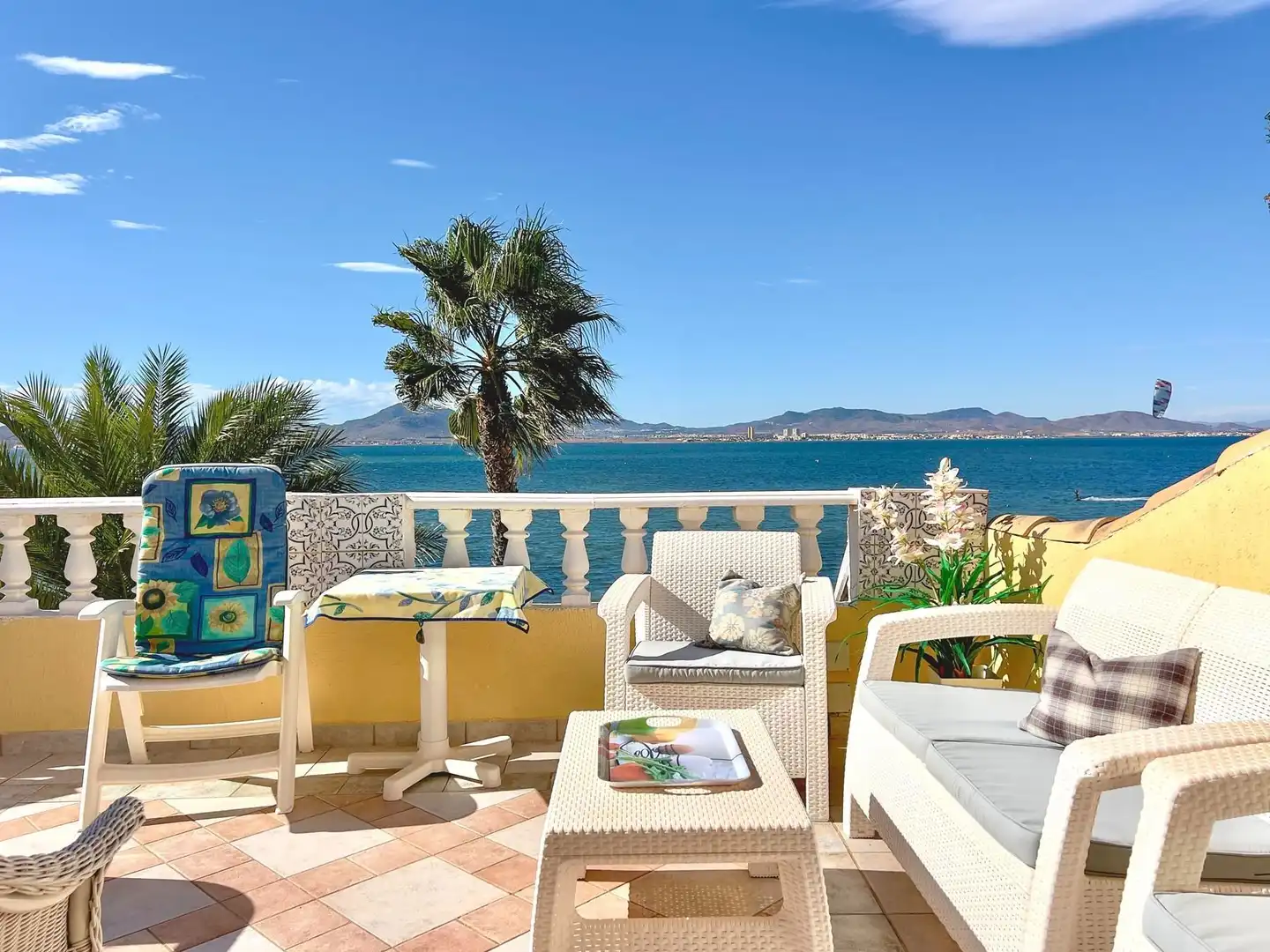 Terrasse von Haus oder Chalet zum Verkauf in La Manga del Mar Menor mit Klimaanlage, Heizung und Privatgarten