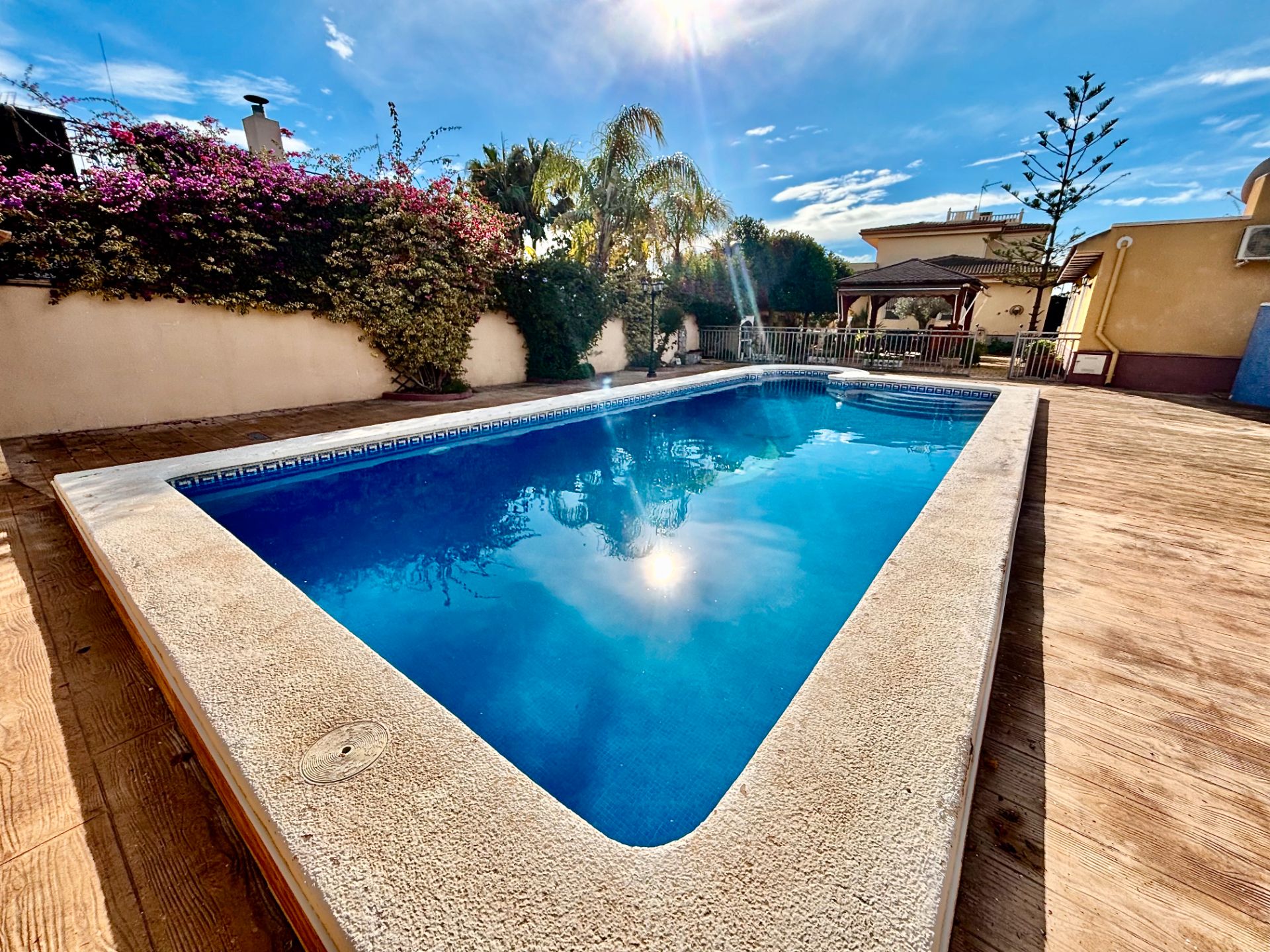 Swimming pool of House or chalet for sale in San Vicente del Raspeig / Sant Vicent del Raspeig  with Air Conditioner, Heating and Private garden