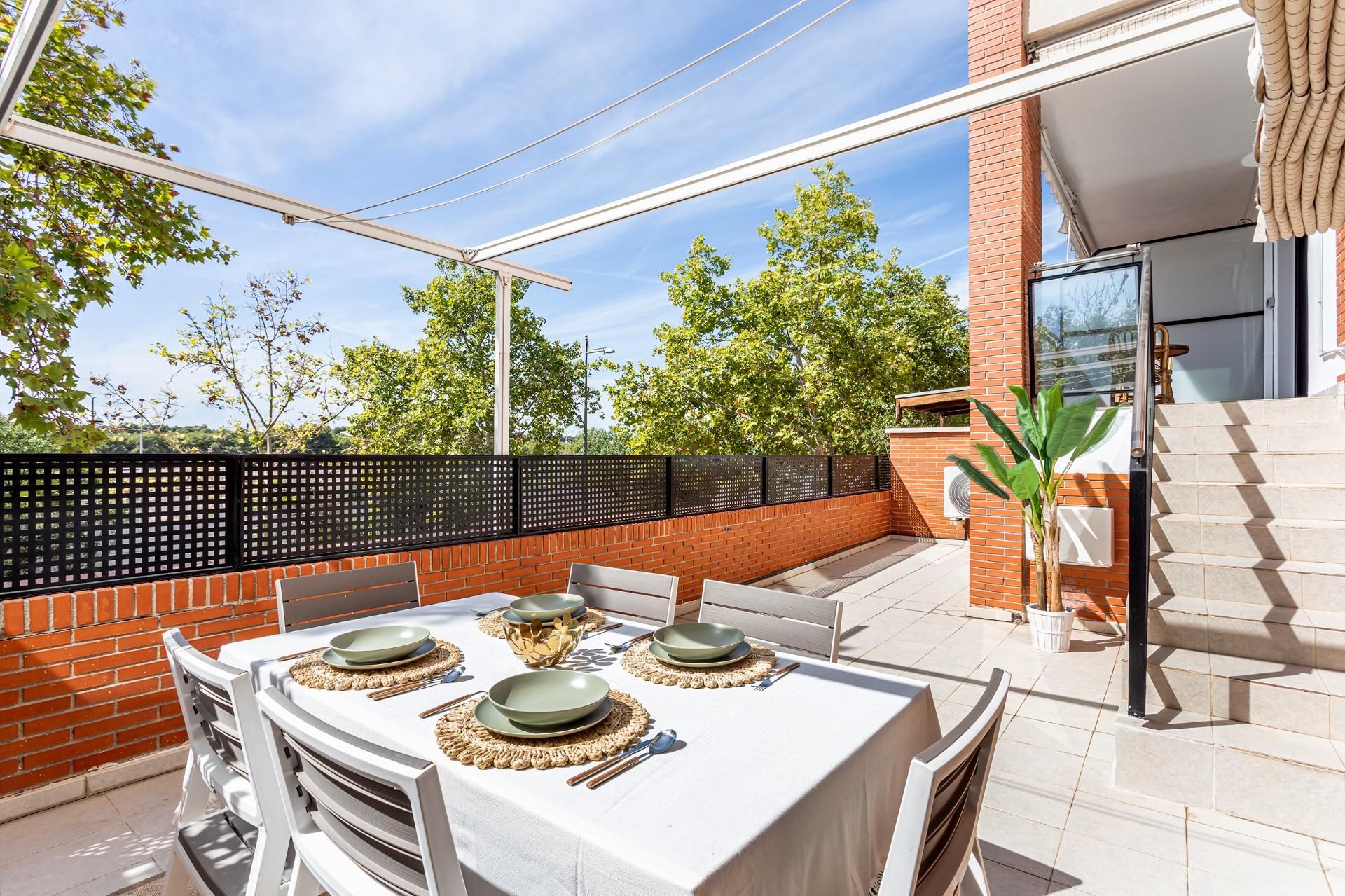 Terrace of Planta baja for sale in Paterna  with Heating, Parquet flooring and Terrace
