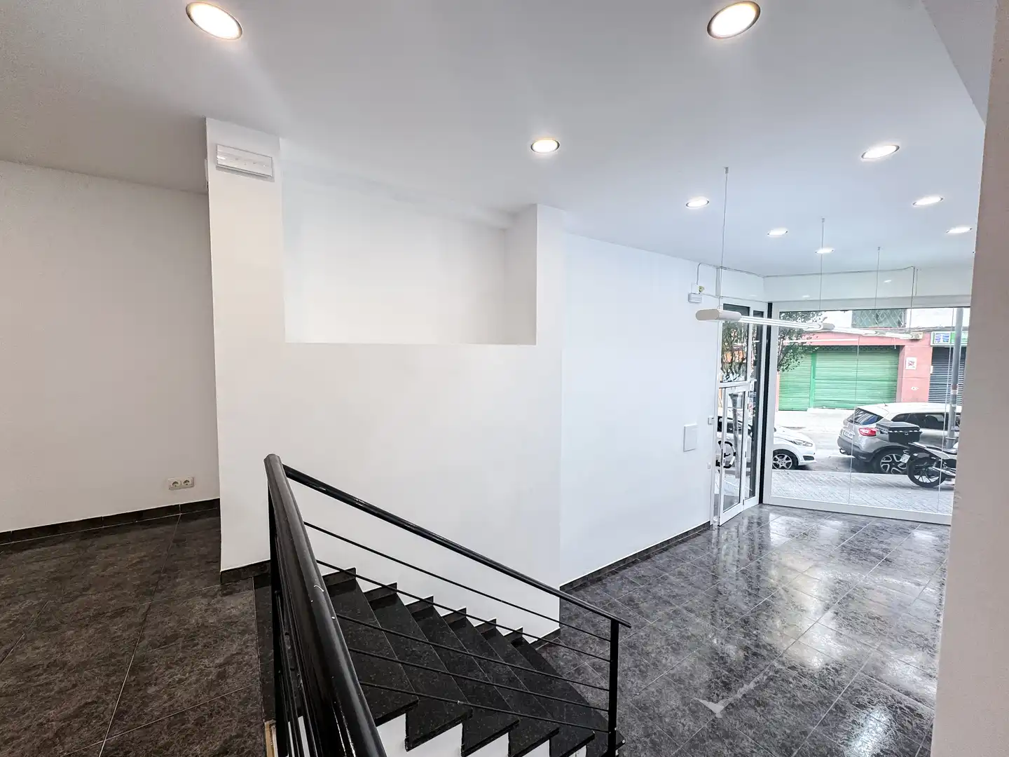 Business premises for sale in de Don Pelayo 105, imagen 10