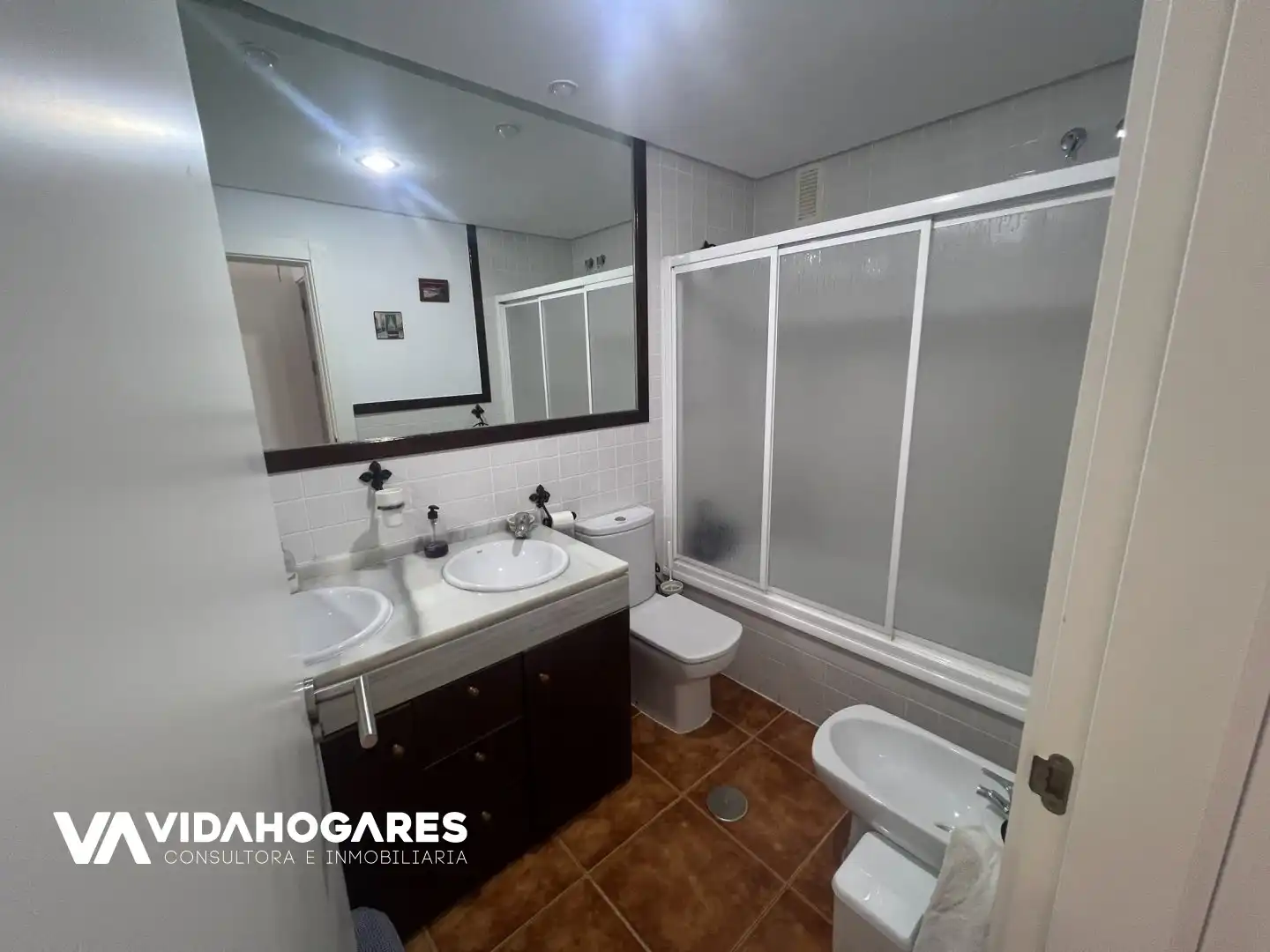 Bathroom of Flat for sale in Rota  with Air Conditioner, Terrace and Storage room