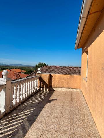 Casa-chalet en Venta en Calle Secretario Rafael Blanco Mesa, 8D en Valdeobispo