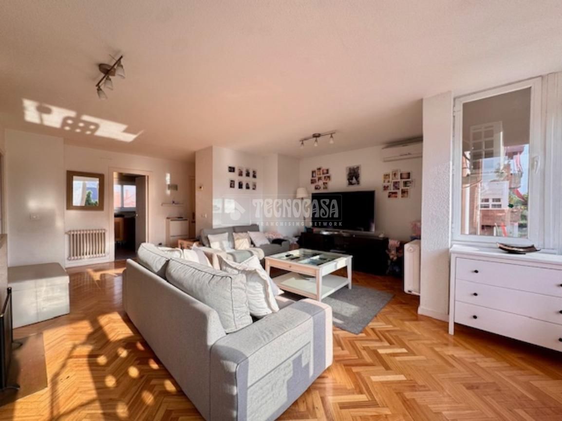 Living room of Flat for sale in San Sebastián de los Reyes  with Air Conditioner and Terrace