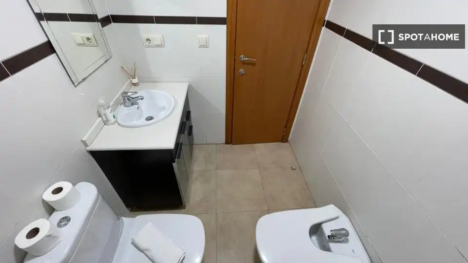 Wohnung mit Terrasse zur Miete in Quatre Carreres, imagen 2