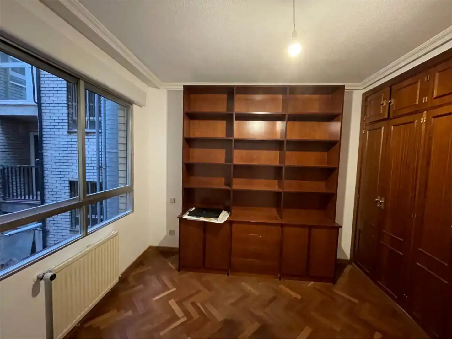 Schlafzimmer von Wohnung zur Miete in  Madrid Capital mit Klimaanlage