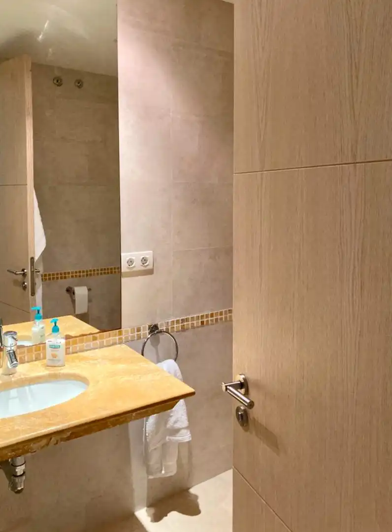 Baño de Planta baja en venta en Sotogrande con Aire acondicionado, Terraza y Piscina