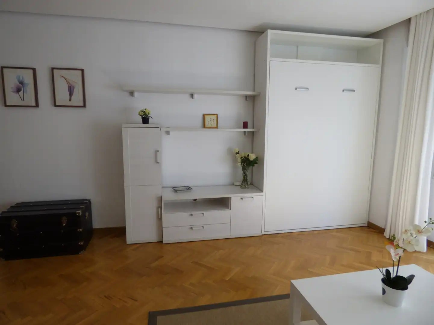 Living room of Flat for rent in Madrid  with Air Conditioner, Heating and Furnished