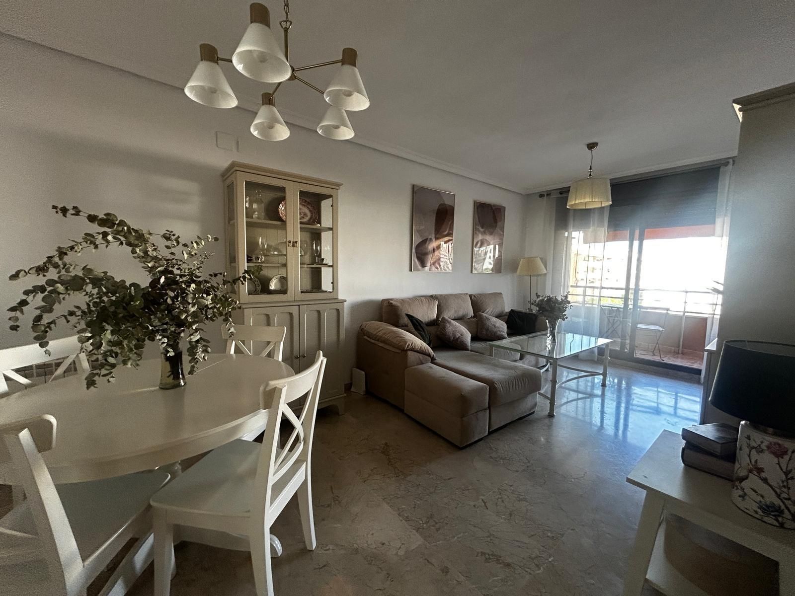 Sala d'estar de Pis en venda en  Córdoba Capital amb Aire condicionat, Terrassa i Piscina comunitària