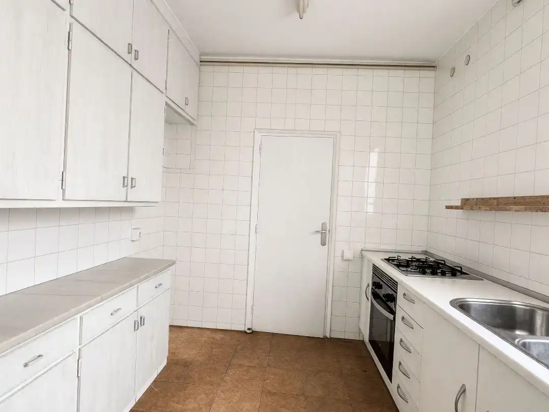 Cocina de Piso en venta en  Barcelona Capital con Balcón