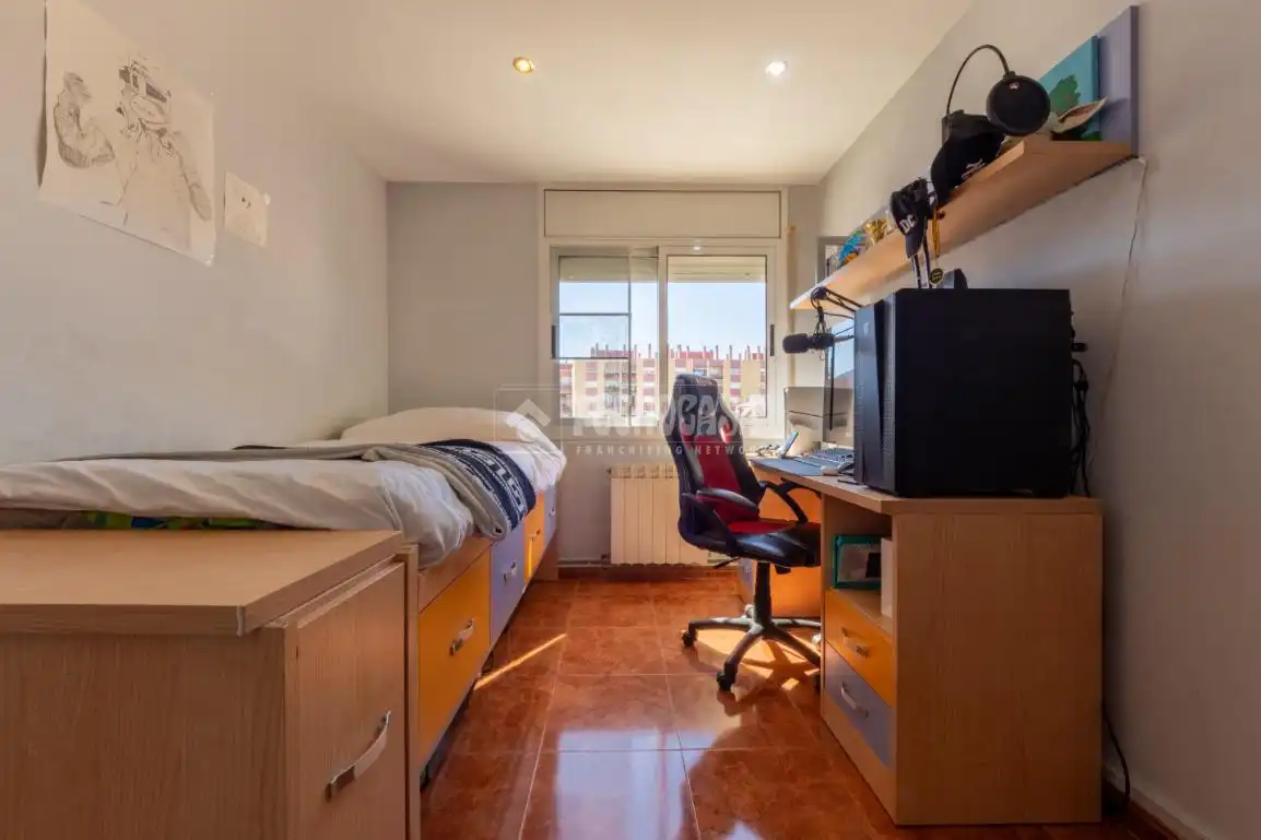 Habitación de Piso en venta en Tarragona con Aire acondicionado, Calefacción y Parquet