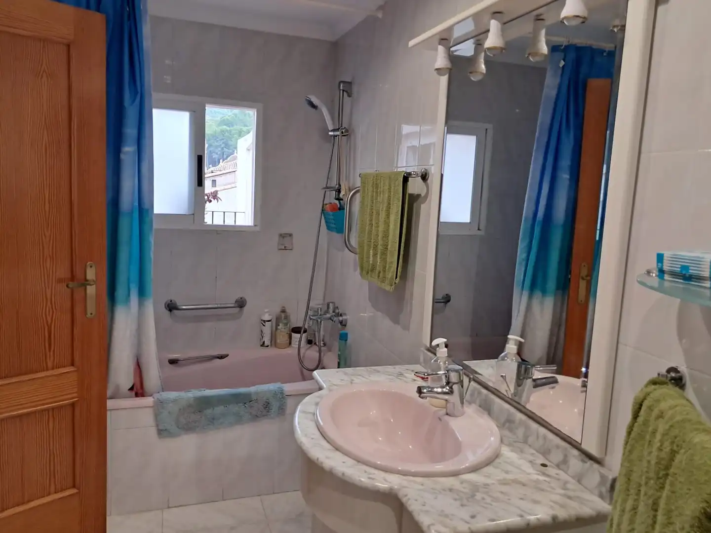 Adosado con terraza en venta en Ronda Salvador Cardona 25, imagen 10