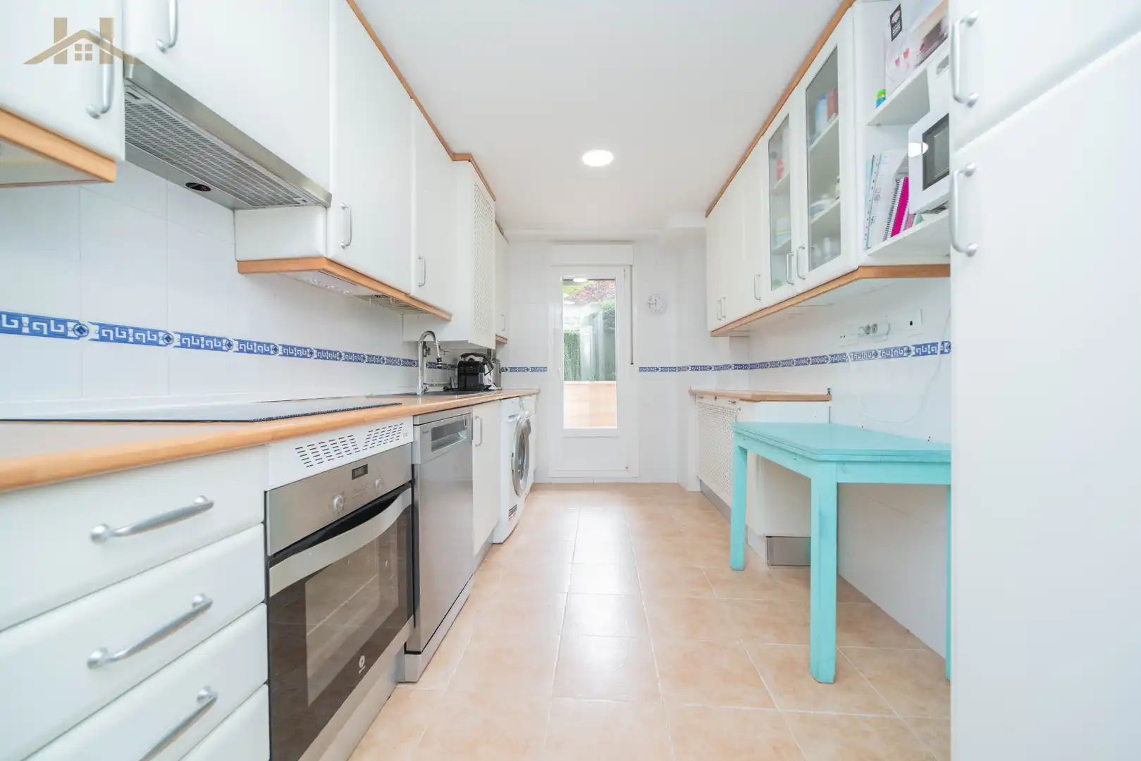 Kitchen of Ground floor for sale in Las Rozas de Madrid