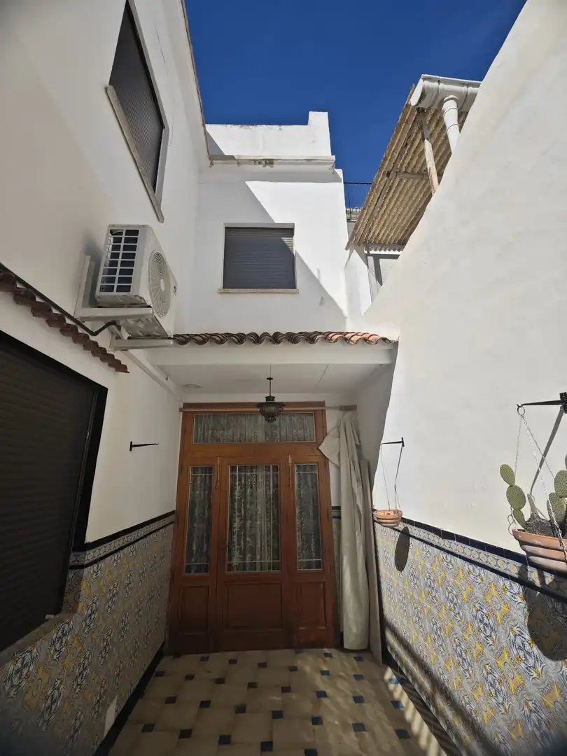 Casa rústica amb terrassa en venda a L'Alqueria de la Comtessa