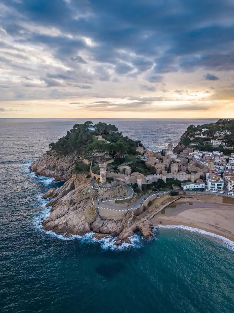 Außenansicht von Wohnungen zur Miete in Tossa de Mar