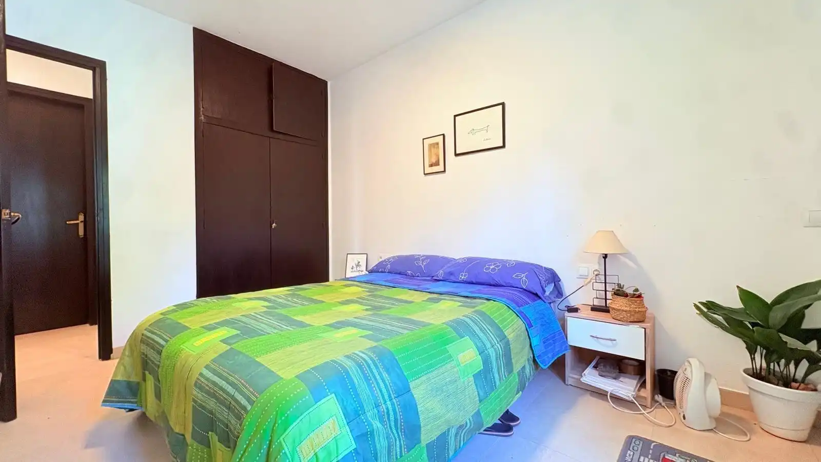 Dormitori de Casa o xalet en venda en Castellar del Vallès amb Aire condicionat, Calefacció i Jardí privat