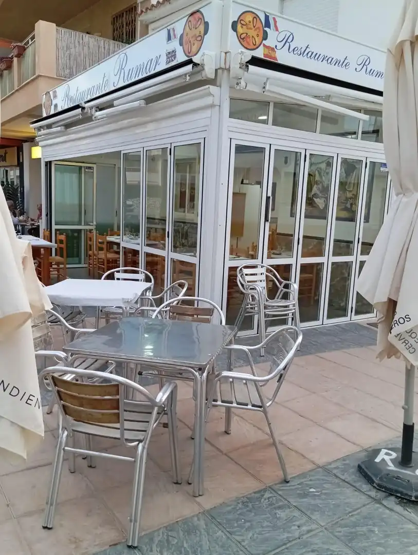 Terrasse von Geschaftsraum zum Verkauf in Oliva mit Klimaanlage