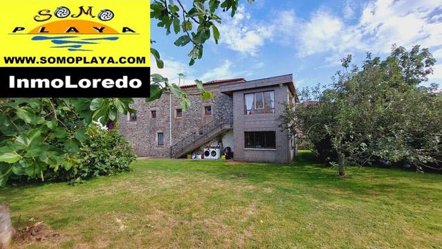 Casa-chalet en Venta en La Pola en Suesa