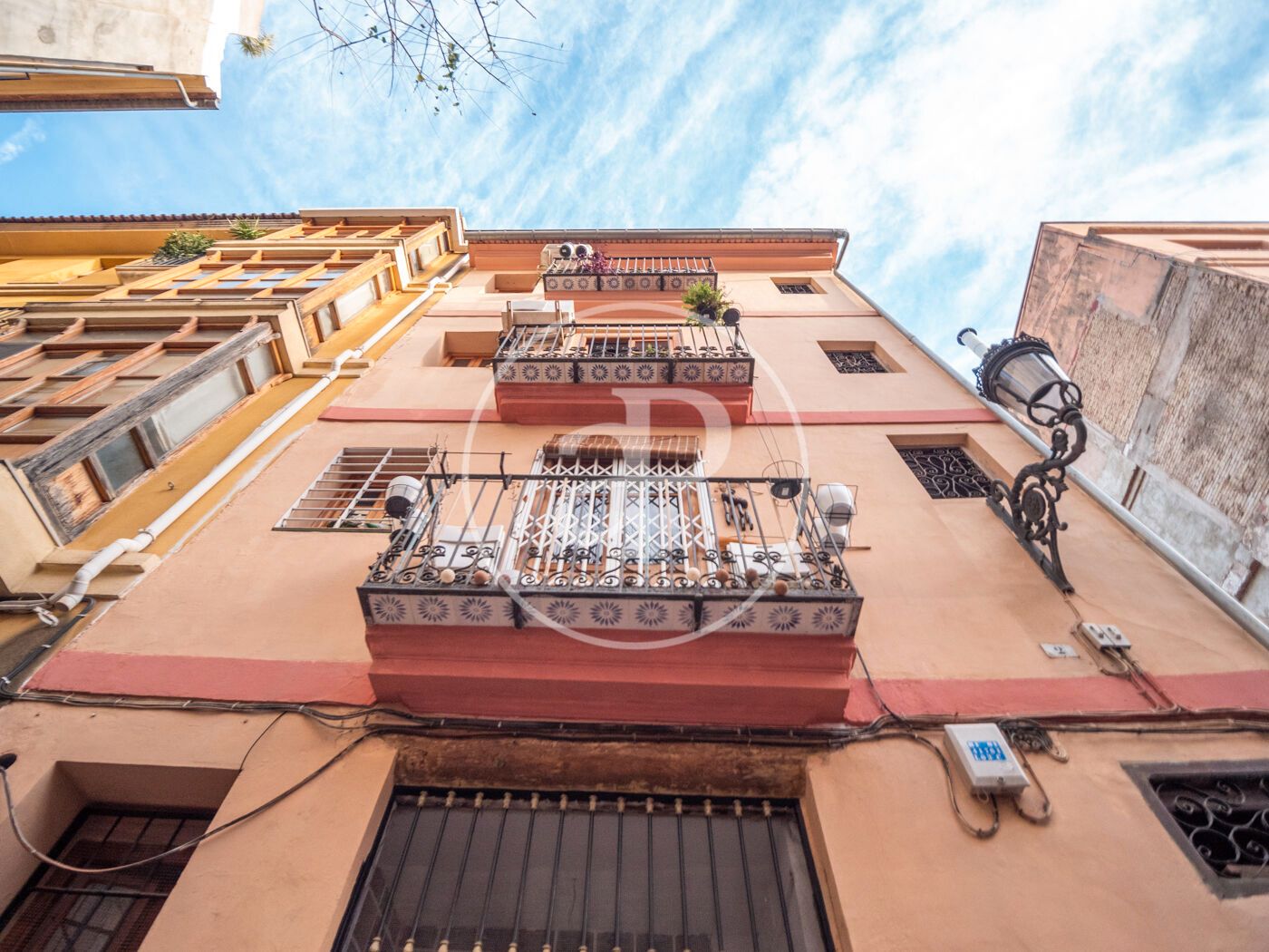 Vista exterior de Casa o xalet en venda en  Valencia Capital amb Moblat i Balcó