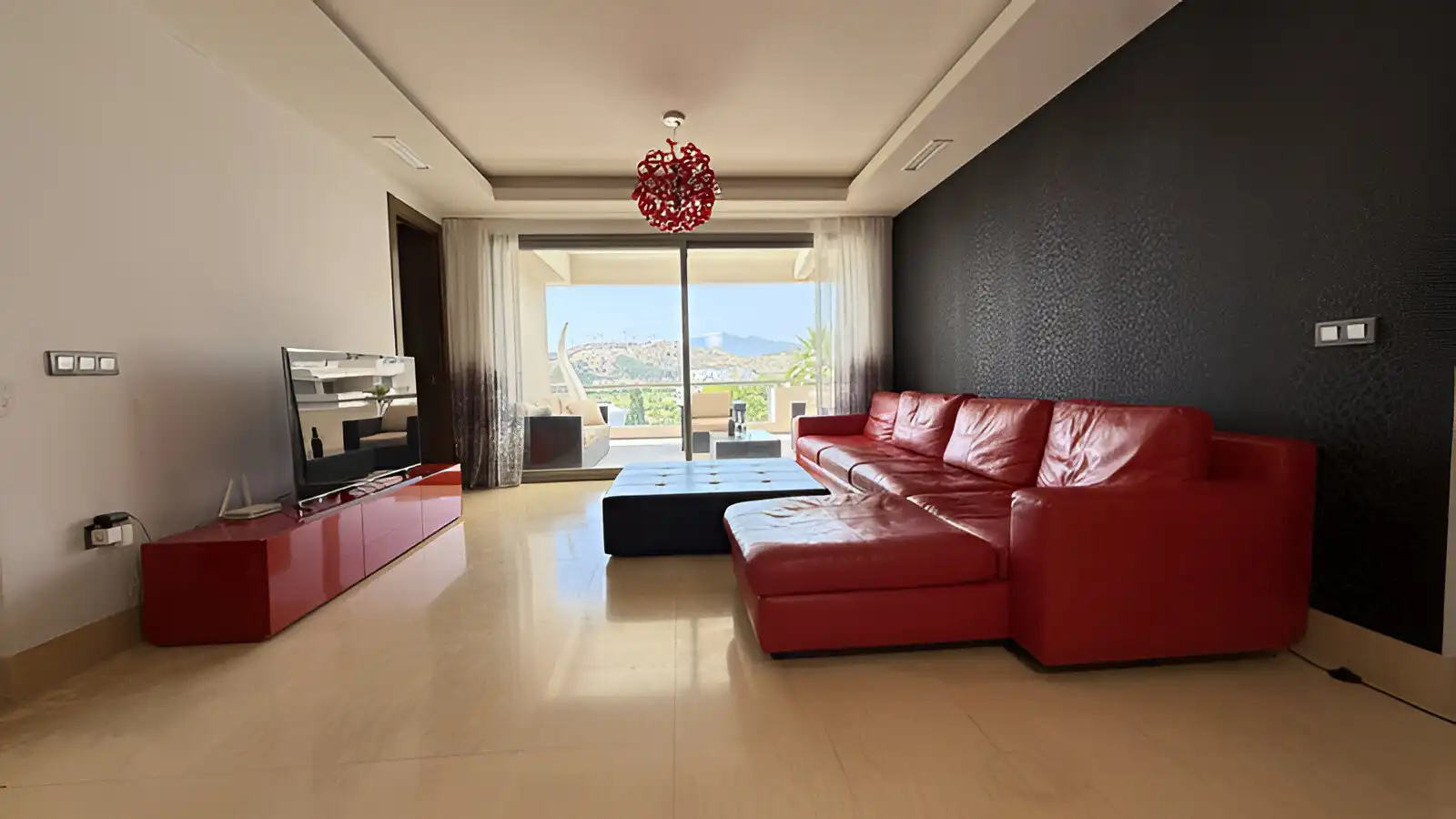 Apartament amb piscina en venda a Benahavís pueblo, imagen 9
