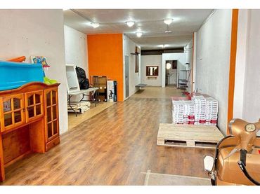Locale commerciale in vendita a Calle SAN BLAS