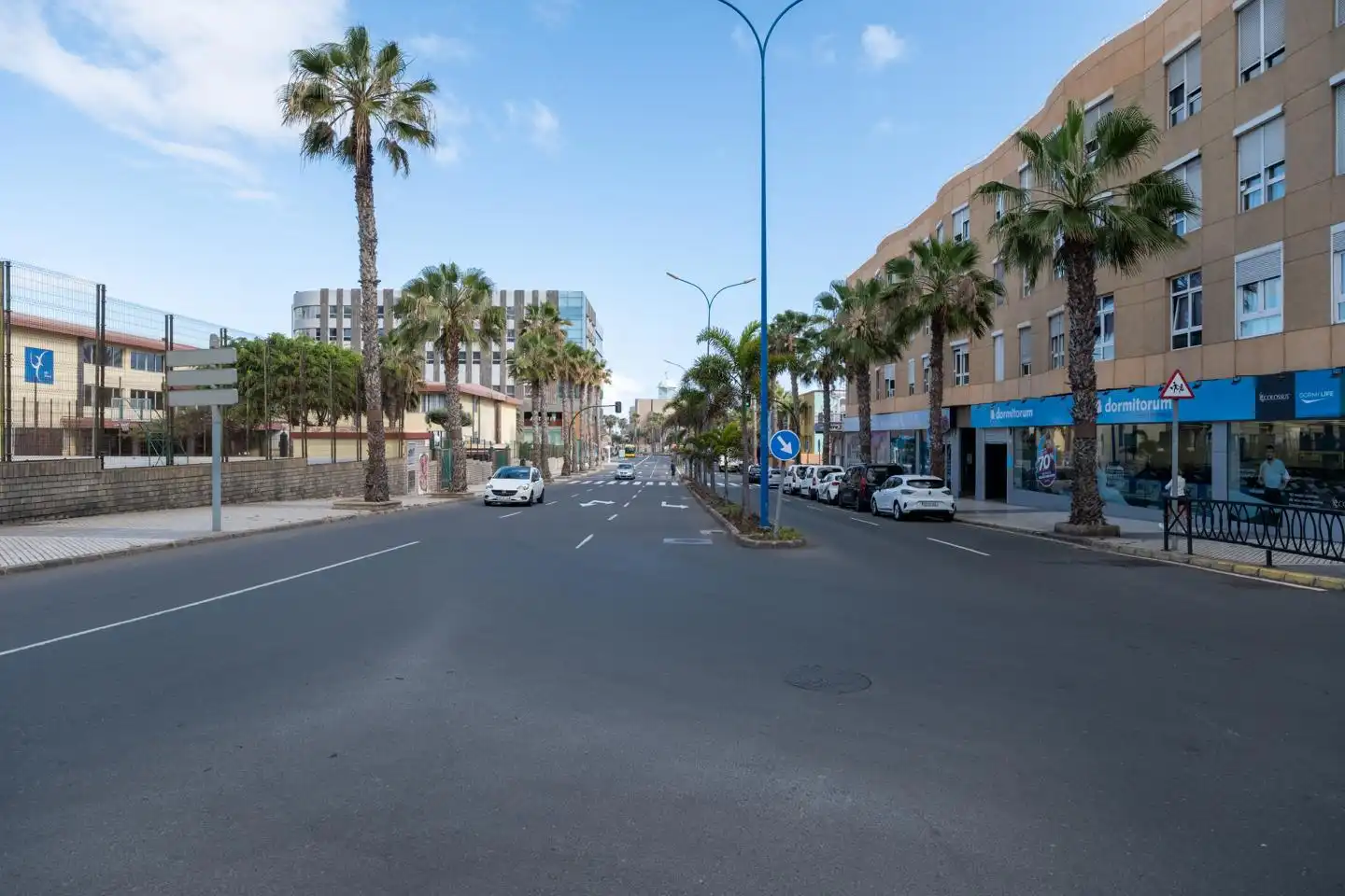 Vista exterior de Piso en venta en Las Palmas de Gran Canaria con Terraza y Amueblado