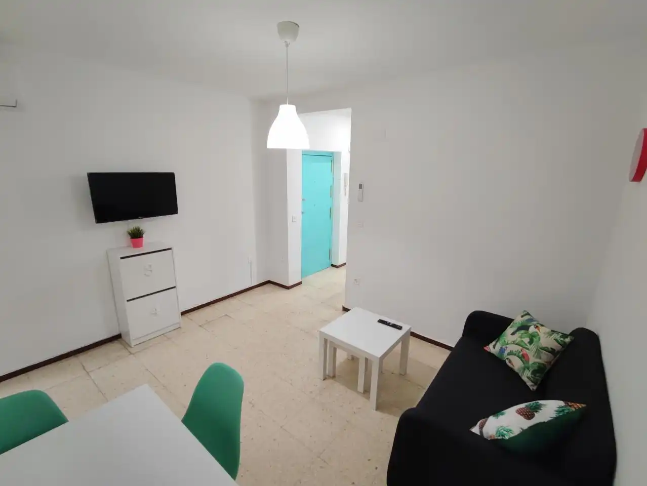 Sala d'estar de Pis en venda en Granada amb Moblat