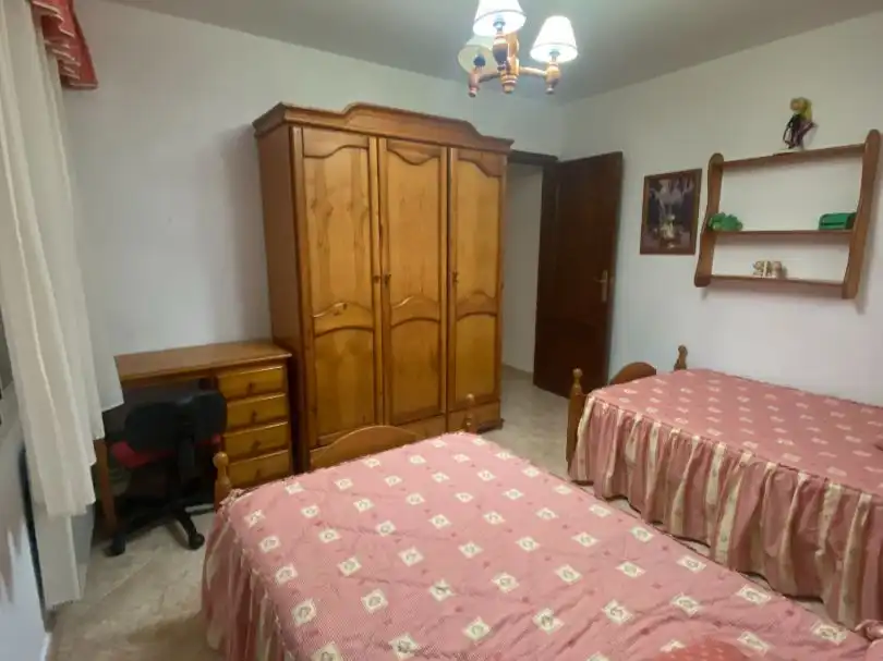 Schlafzimmer von Wohnung zur Miete in Baeza, Jaén