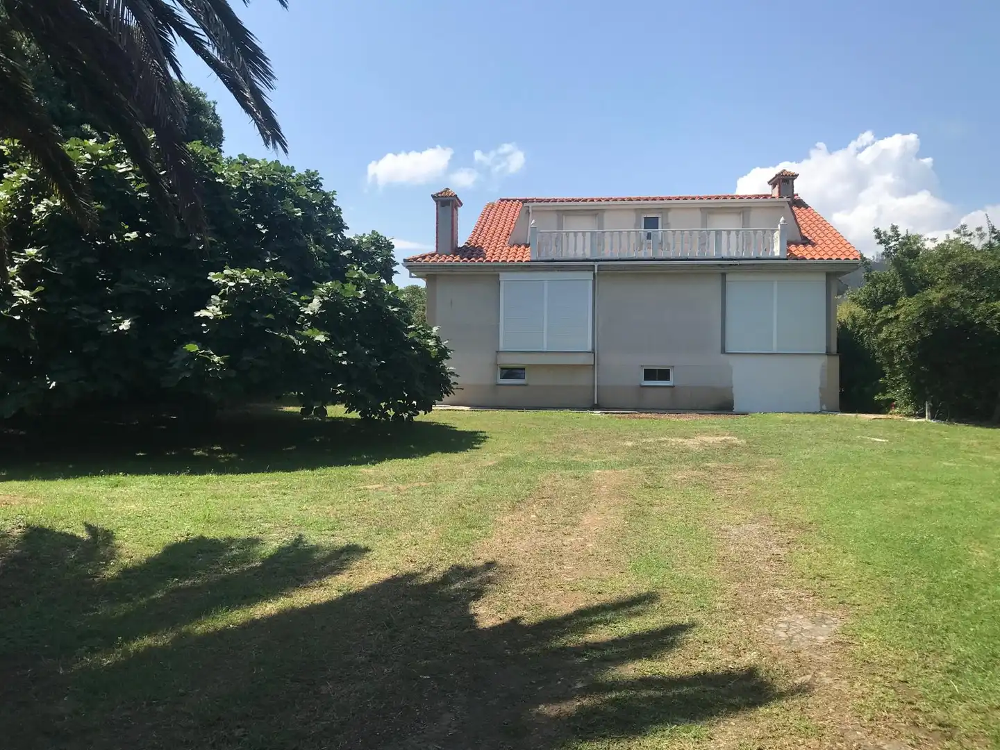 Vista exterior de Casa o chalet de alquiler en Foz con Jardín privado y Amueblado