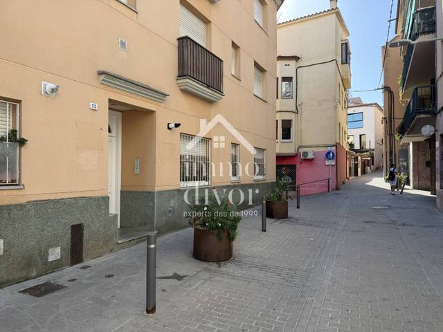 Local comercial en Alquiler en Calle Sant Joan en Centre
