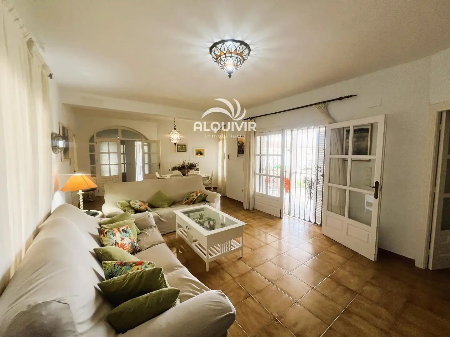 Sala de estar de Casa o chalet en venta en Almonte con Terraza, Trastero y Piscina